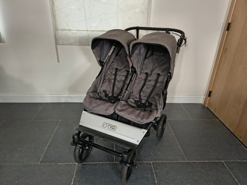 Poussette double Mountain Buggy Luxury Collection + nacelle, Kinderen en Baby's, Ophalen, Zo goed als nieuw, Duomodel