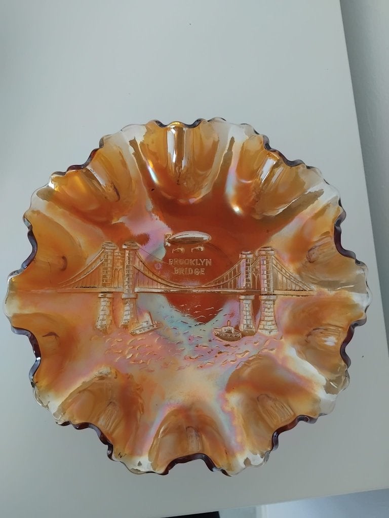 Dugan Carnival Glass Marigold Brooklyn Bridge Schaal 2 stuks, Antiek en Kunst, Antiek | Glaswerk en Kristal, Ophalen