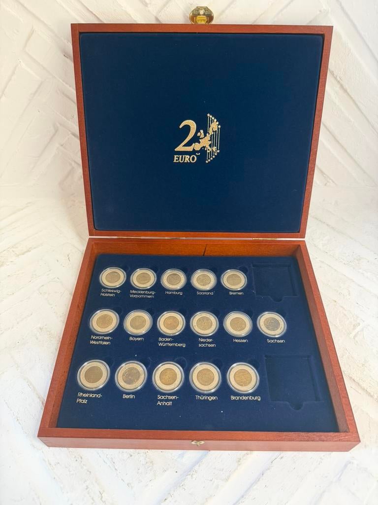 2€ Duitsland — Muntenverzamelbox van de deelstaten, Postzegels en Munten, Ophalen of Verzenden, Duitsland, 2 euro, Setje