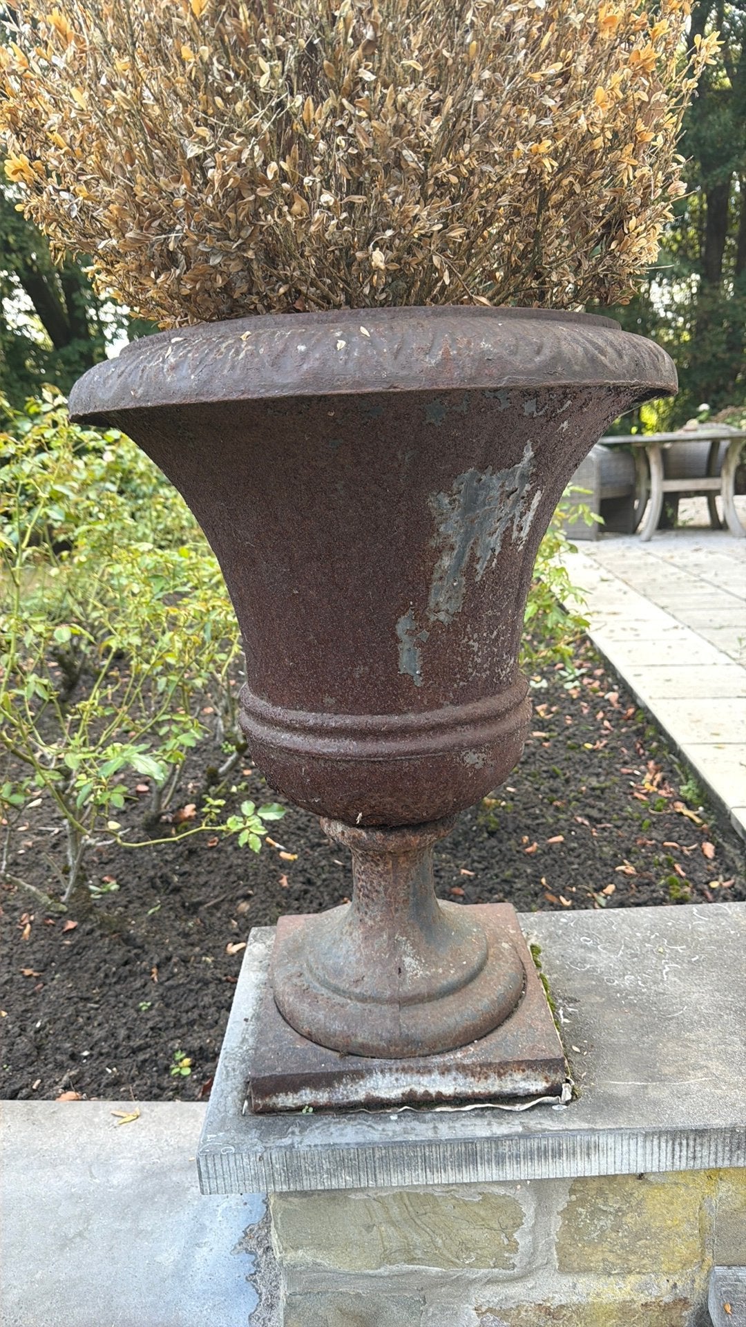 Vase en fonte, Jardin & Terrasse, Vases de jardin, Enlèvement, Utilisé
