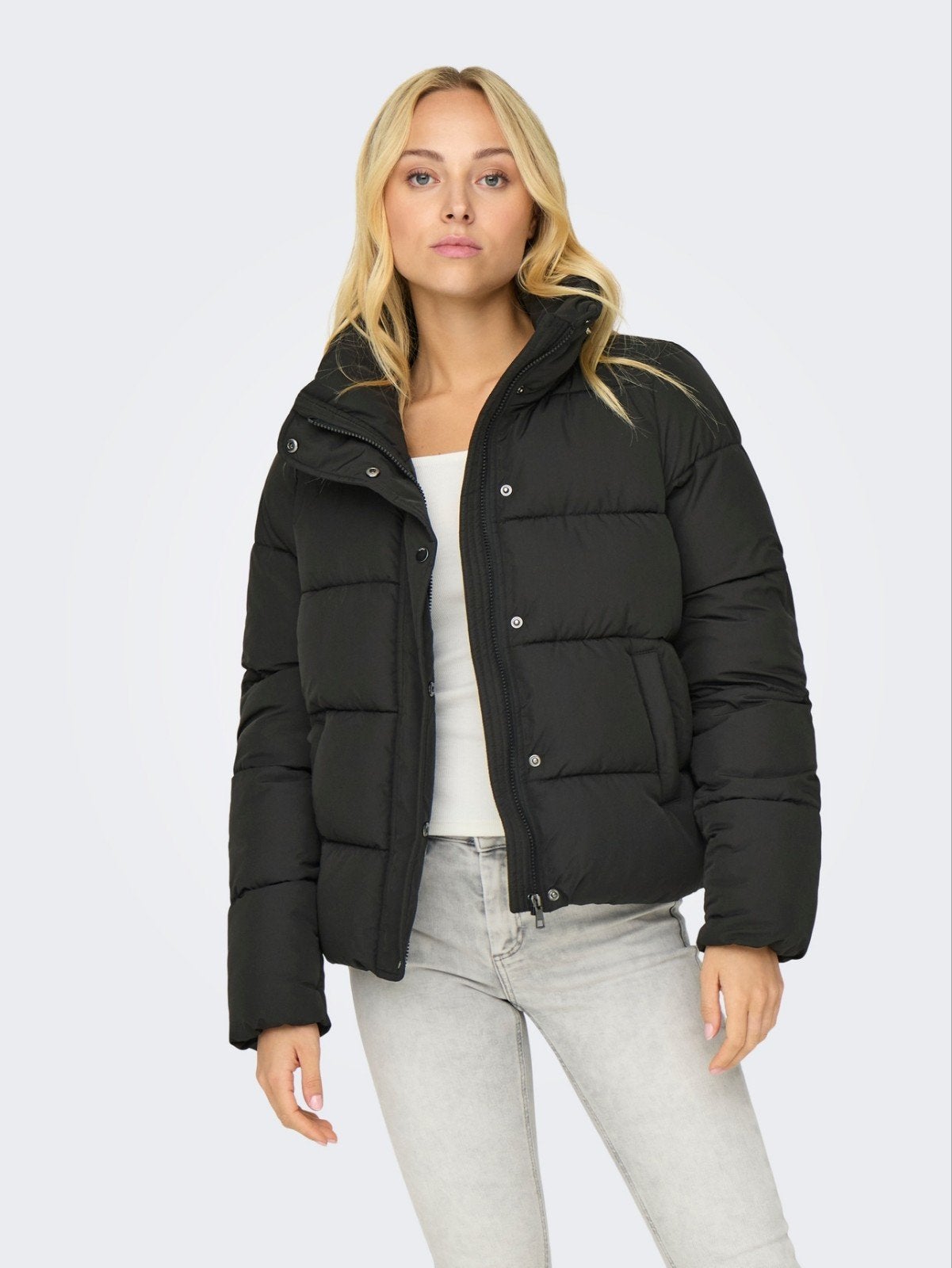 doudoune Only femme neuve taille M, Vêtements | Femmes, Vestes | Hiver, Enlèvement ou Envoi