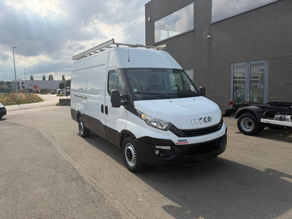 Iveco Daily 35-140 (Numéro de stock 09787), 100 kW, Achat, Entreprise, Boîte manuelle