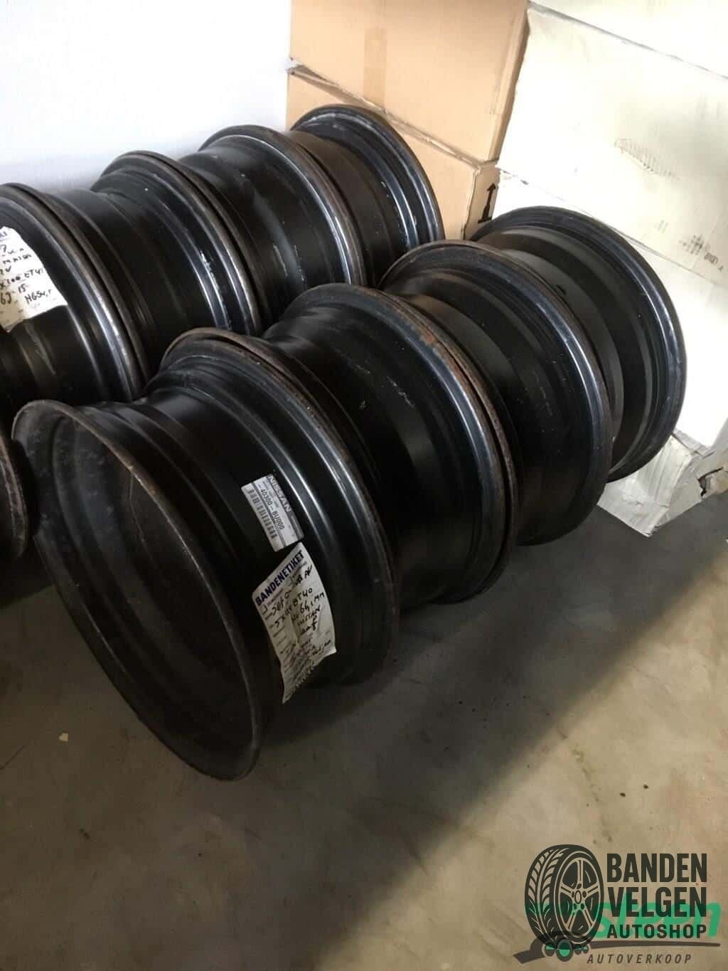 Nissan Renault 4 x Velg 15 Inch Steek 5 x 114 NG 66,1 Mm ET4, Auto-onderdelen, Gebruikt, 15 inch, Velg(en), -