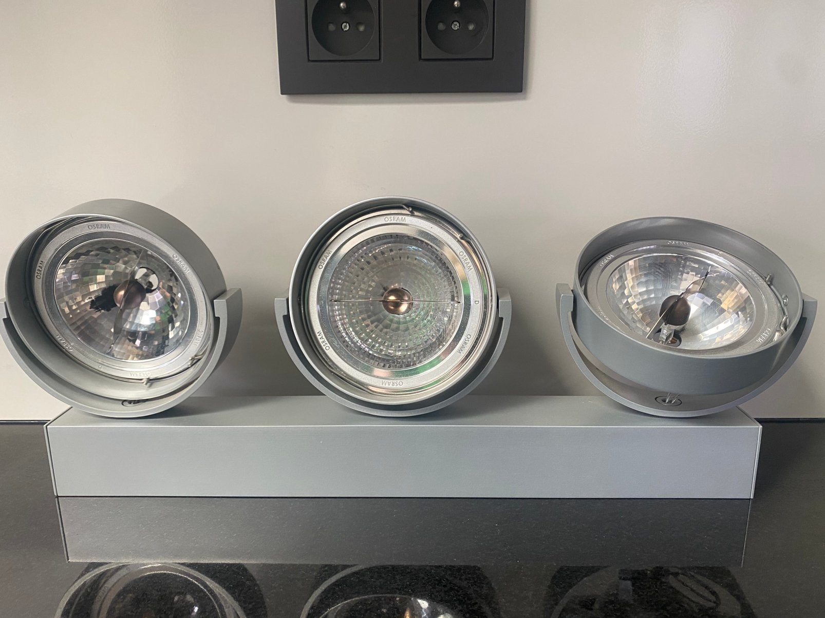 Aluminium grijze opbouwspot Delta Light, Maison & Meubles, Lampes | Spots, Halogène, Dimmable, Enlèvement, Utilisé