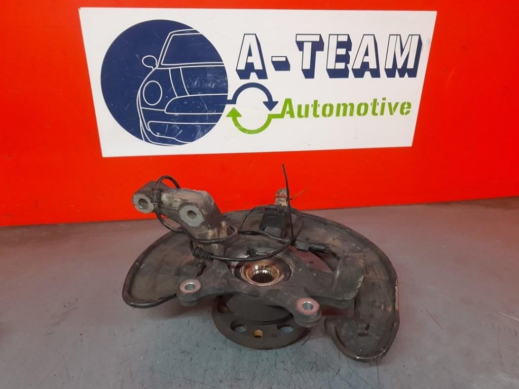 FUSEE AVANT DROITE Mercedes-Benz GLA (156.9), Utilisé, Mercedes-Benz