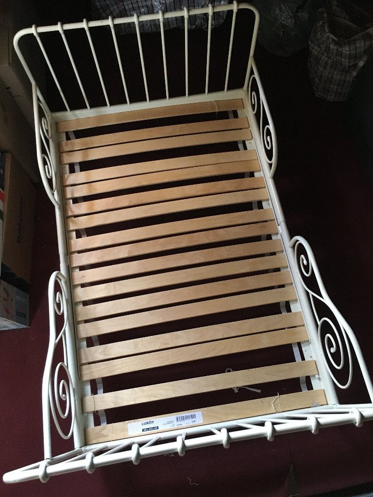 Lit évolutif IKEA MINNEN + Matelas adaptable, Maison & Meubles, Chambre à coucher | Lits, Utilisé, Une personne, Métal, Blanc