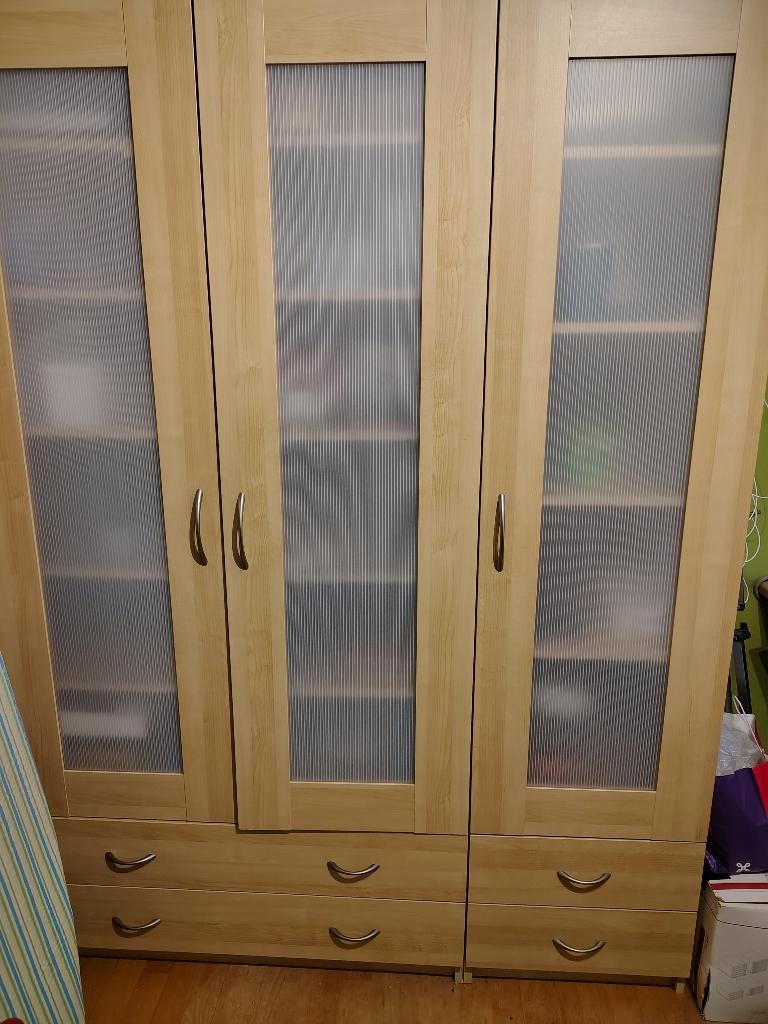 Kast mat glas Ikea, Ophalen, Gebruikt