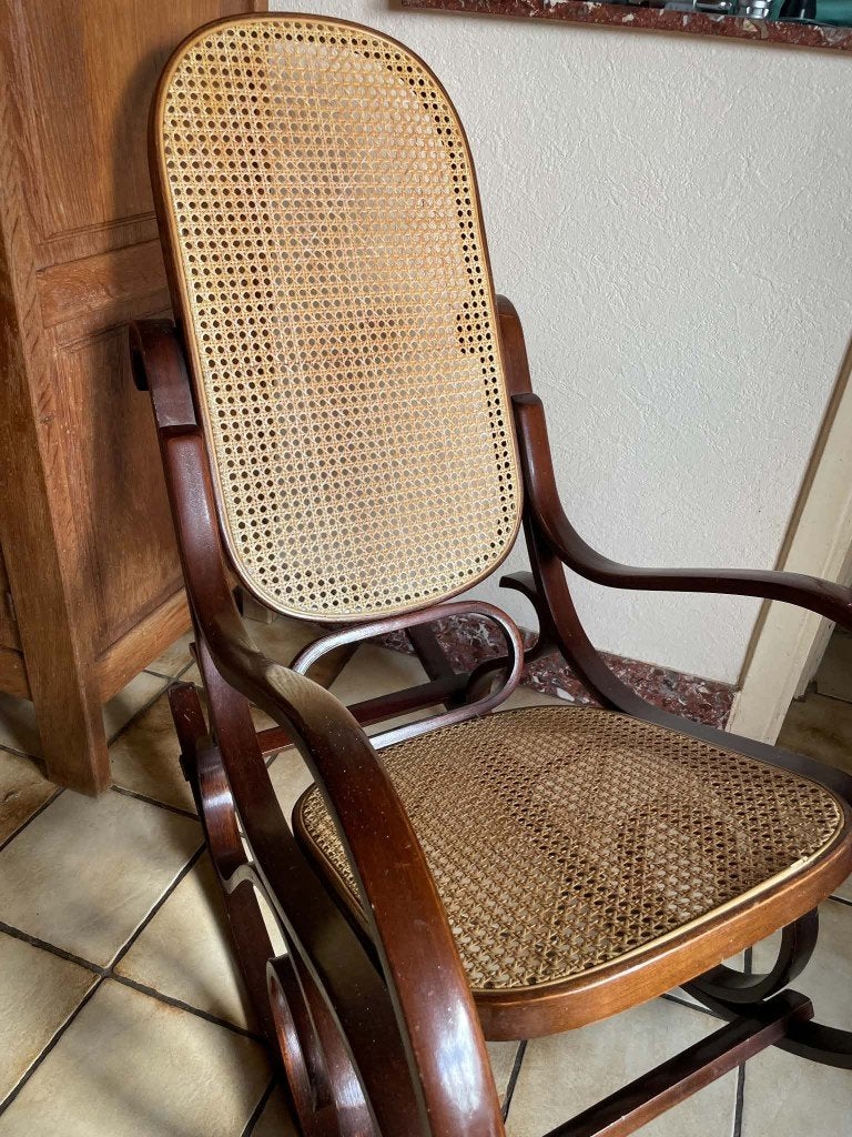 Rocking chair bois et rotin, Enlèvement, Moins de 75 cm, Bois, Tres joli