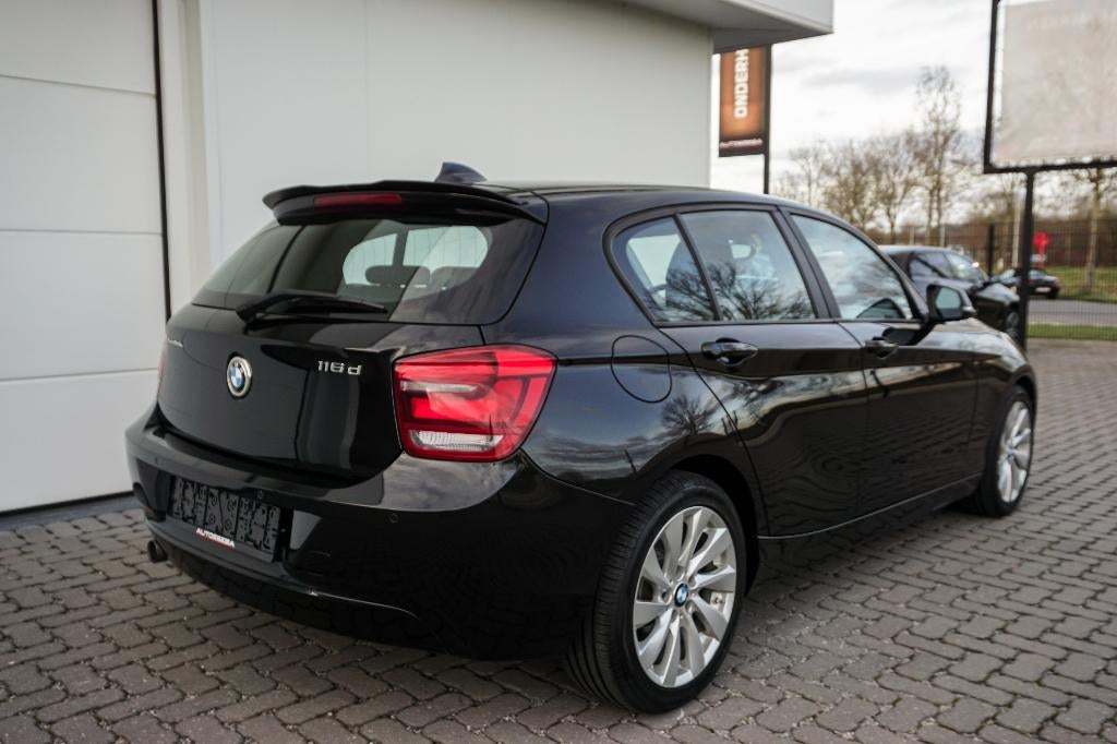 BMW 116dA 5deurs Navi/Pdc/Carpass *AUTOMAAT*, Automaat, Euro 5, 1995 cc, Zwart