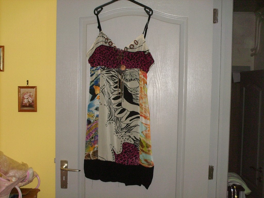 a vendre robe pour dame, Vêtements | Femmes, Neuf, Gris, Enlèvement ou Envoi, Taille 34 (XS) ou plus petite