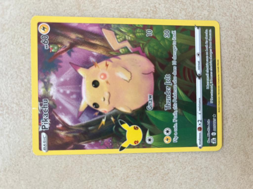 Pikachu 25 anniversary, Ophalen, Zo goed als nieuw, Losse kaart, Foil