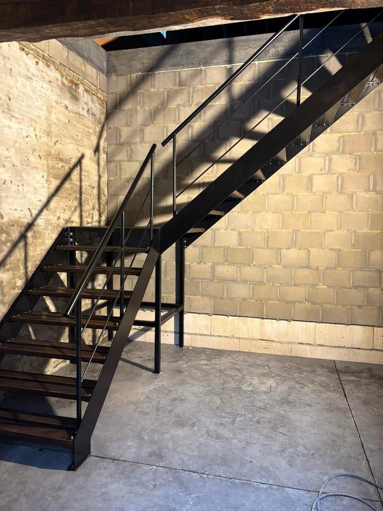 Binnentrap, Doe-het-zelf en Bouw, Ladders en Trappen, Ophalen, Trap