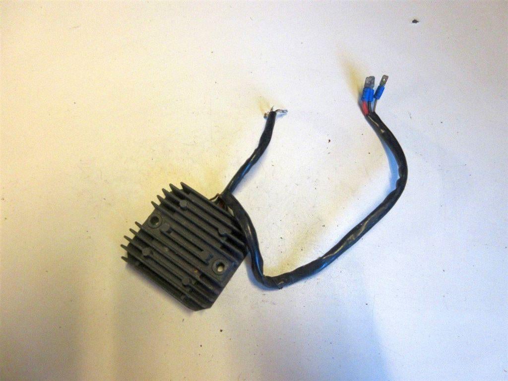 Yamaha XZ550 spanningsregelaar XZ 550 gelijkstroomregelaar, Ophalen of Verzenden, Gebruikt