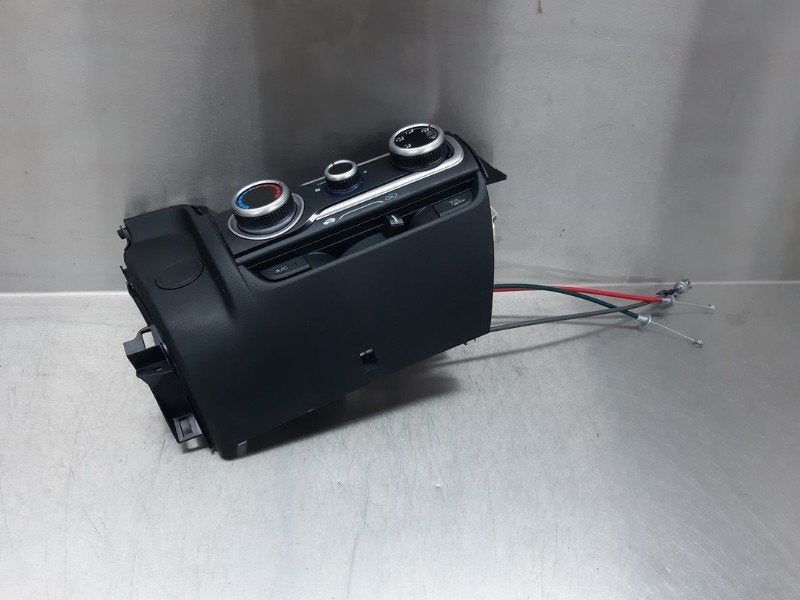 PANNEAU DE COMMANDE CHAUFFAGE CLIMATISATION Jazz (GK / GP), Utilisé, Honda