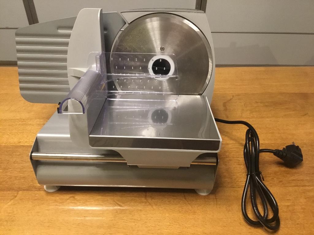 Trancheuse électrique (pain,…) SÉVERIN, Comme neuf, Moins de 45 cm, Enlèvement, À Poser