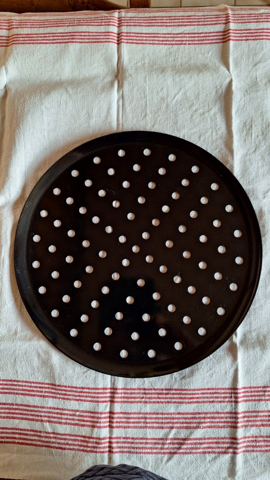 Moule à pizza en fer de 33 cm neuf pour la cuisson de pizzas, Neuf, Enlèvement ou Envoi, Émail, Autres types
