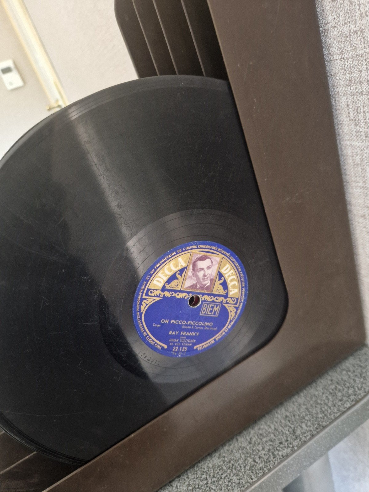 78 toeren singles, Ophalen