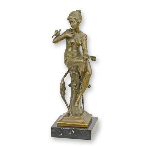 bronzen beeld , vrouw met duif , gesigneerd, Antiek en Kunst, Kunst | Beelden en Houtsnijwerken, Beeld, Brons, Vrouw, Ophalen of Verzenden