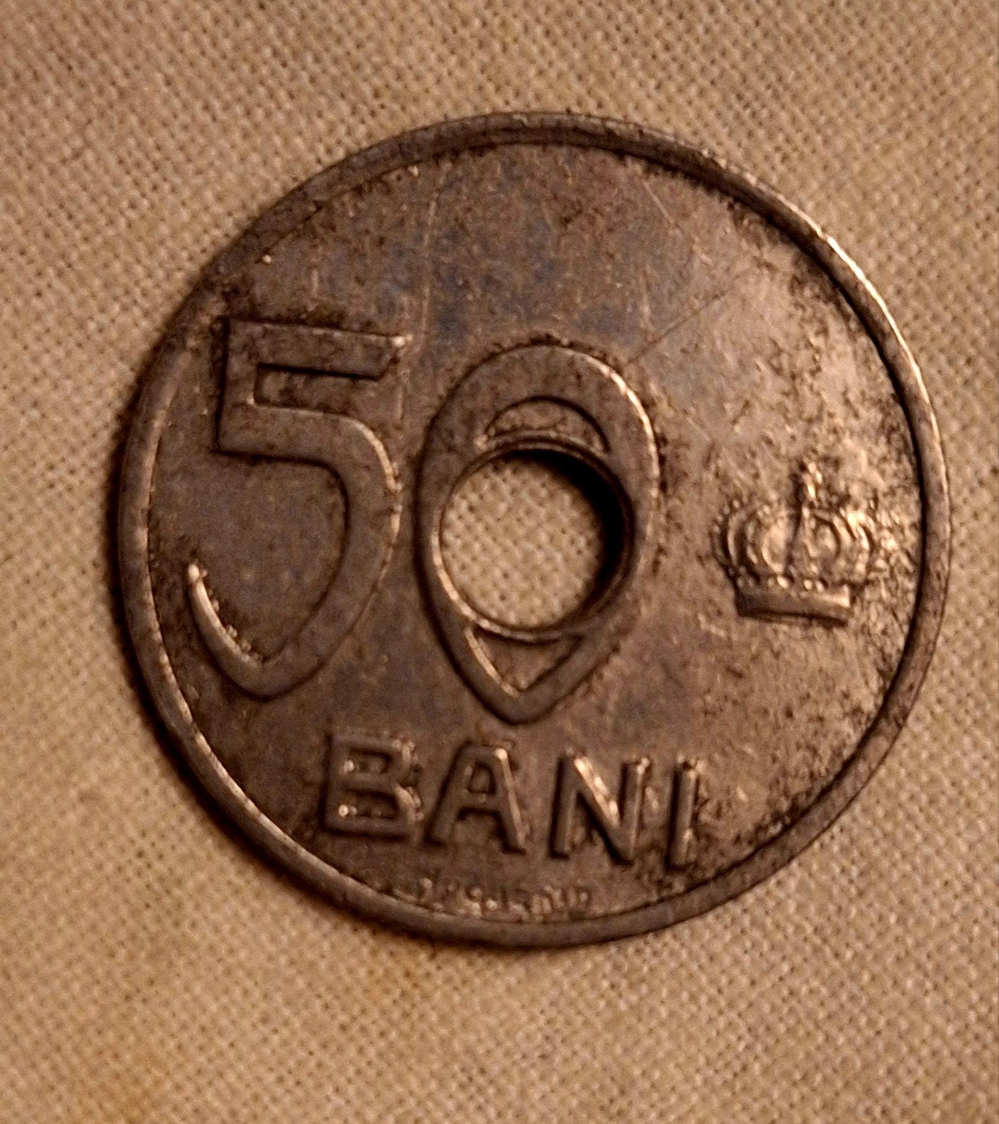 Aluminium 50 Bani 1921 — Royaume de Roumanie (pièce trouée)/, Enlèvement ou Envoi