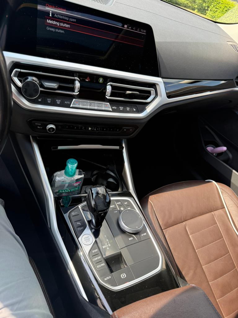 Bmw 320d, Auto's, Automaat, Achterwielaandrijving, Parkeerassistent, Leder