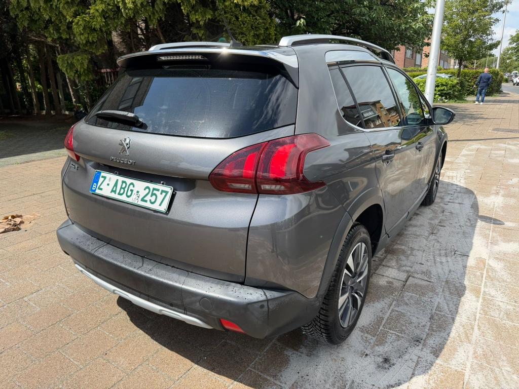 Peugeot 2008 2008 1.2i Active S AUTOMATIQUE COMME NEUF, Autos, Commande vocale, Argent ou Gris, Euro 6, Entreprise