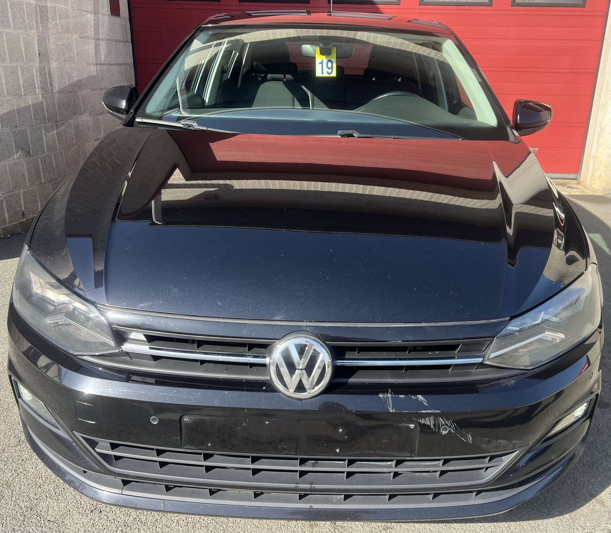 Volkswagen Polo 1.0 TSi Beats OPF +CLIM +CAR-PASS +GARANTIE, Gebruikt, 95 pk, Zwart, Bedrijf