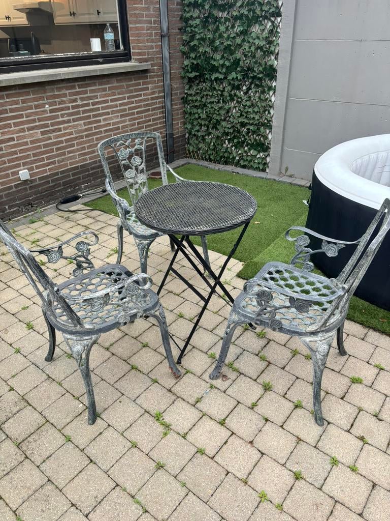 Antieke tuinstoelen metaal 3 stuks, Tuin en Terras, Ophalen, Zo goed als nieuw