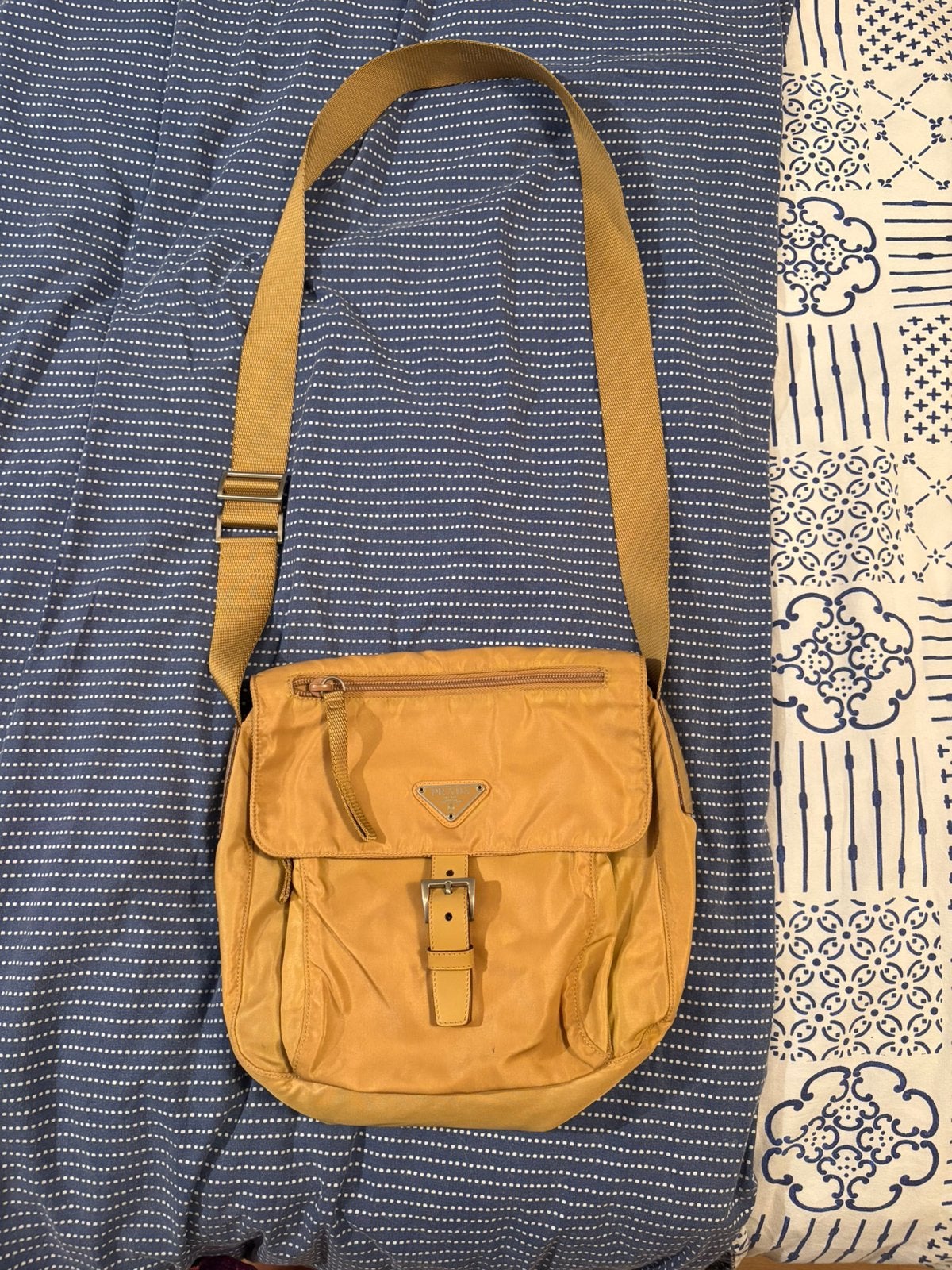 Prada Re-Nylon schouder tas vintage, Handtassen en Accessoires, Tassen | Schoudertassen, Ophalen of Verzenden, Zo goed als nieuw