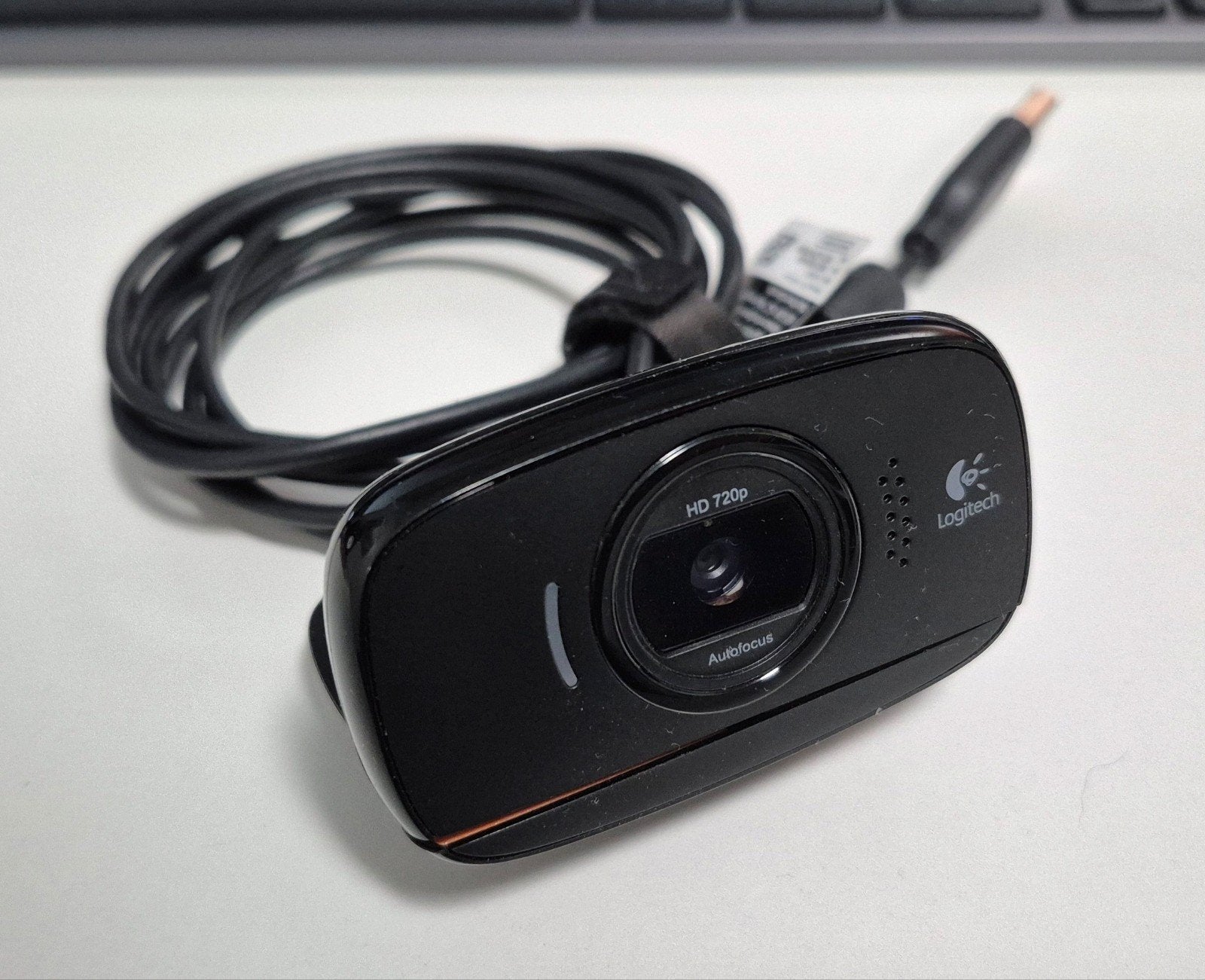 Logitech B525 HD Webcam met microfoon, Computers en Software, Webcams, Logitech, Ophalen of Verzenden, Zo goed als nieuw, Monitorclip