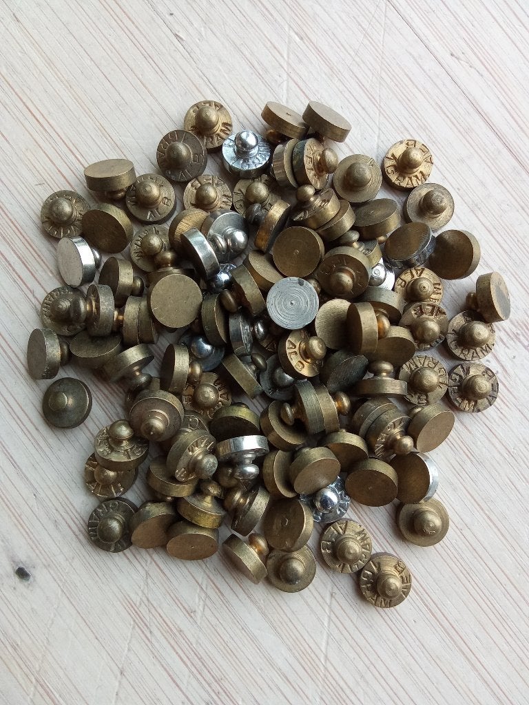 Weegschaal gewichten 1gram en 2 gram, Ophalen of Verzenden