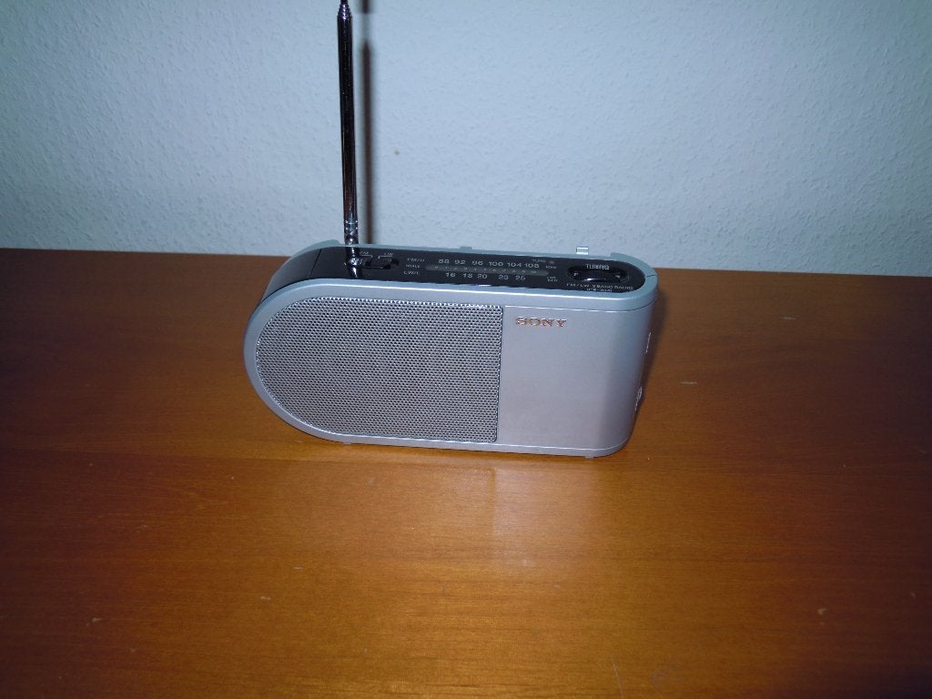 RADIO  ( sony ), Enlèvement, Neuf, Récepteur universel