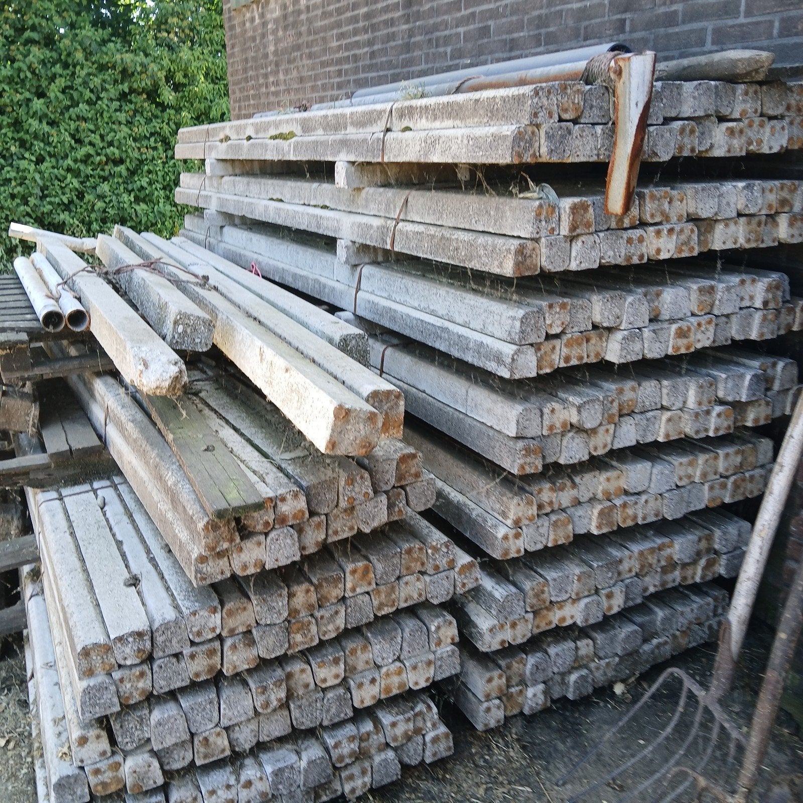 Te koop betonpalen., Ophalen, Gebruikt, 250 cm of meer, Palen