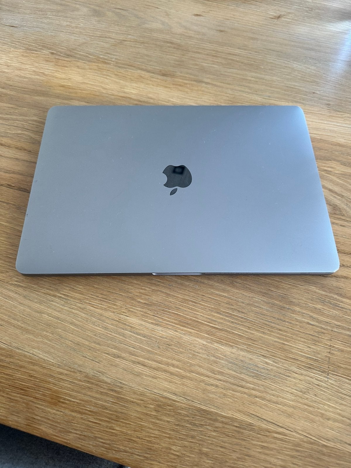 McBook Pro 2017 avec touchbar, Computers en Software, Apple Macbooks, MacBook Pro, Gebruikt, 256 GB, 2 tot 3 Ghz