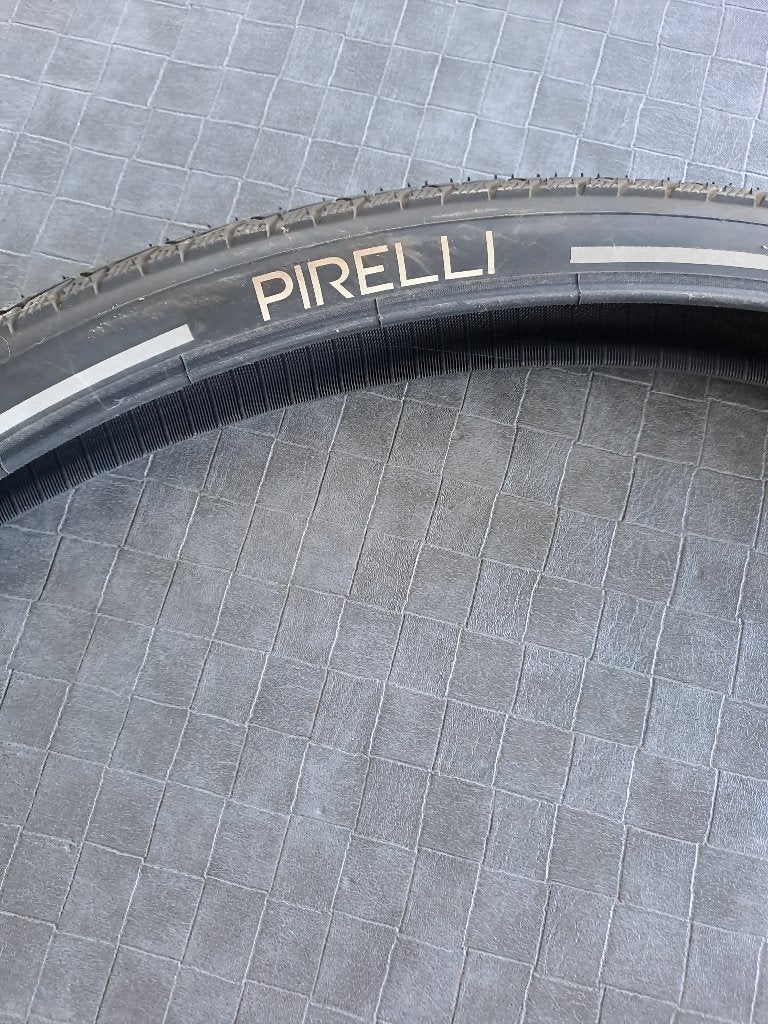 Speedpedelec banden PIRELLI, Enlèvement ou Envoi, Comme neuf, Pneu