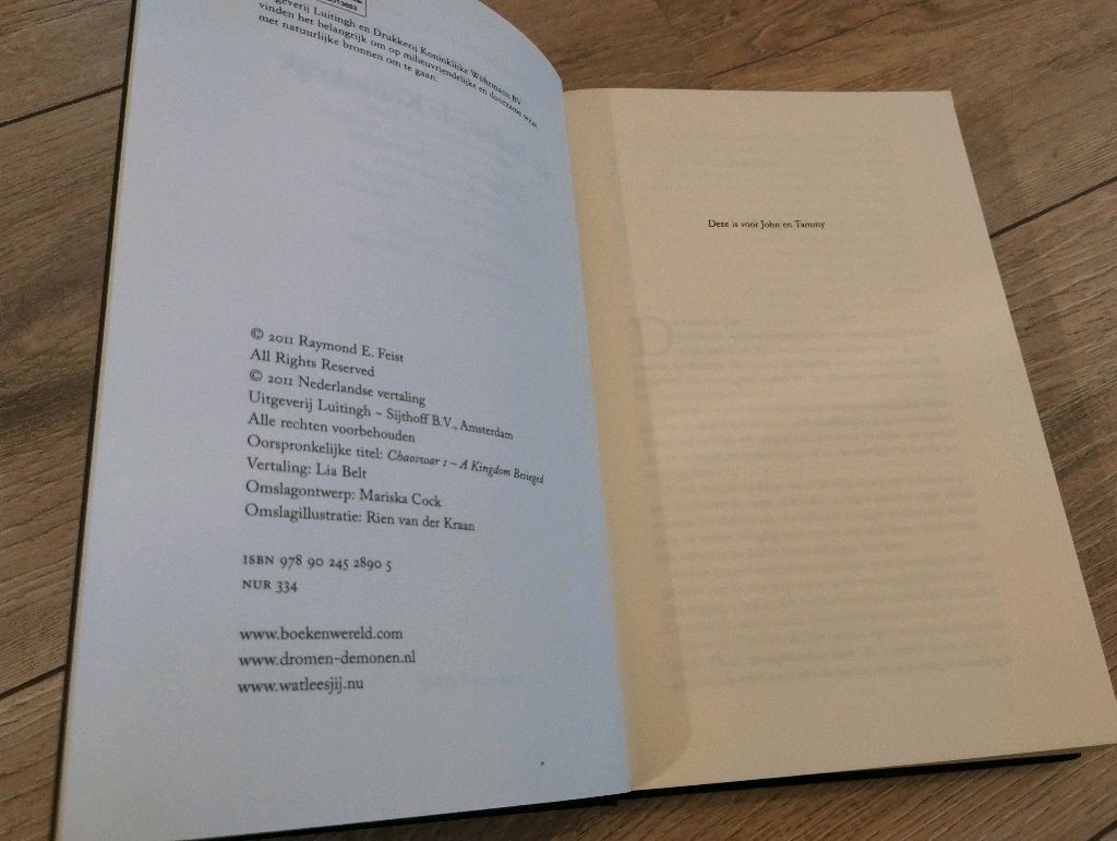 Boek - De Saga van de Chaosoorlog, Ophalen of Verzenden, Zo goed als nieuw, Raymond E. Feist