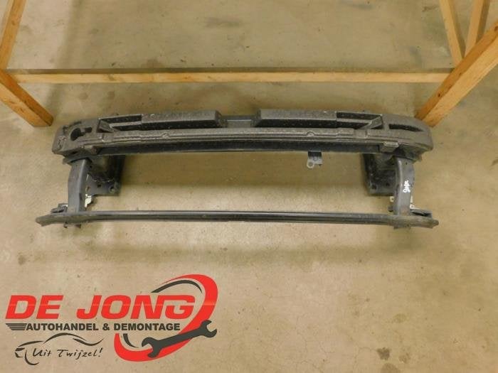 Bumperframe voor van een Volkswagen Golf, Gebruikt, -, Volkswagen, -
