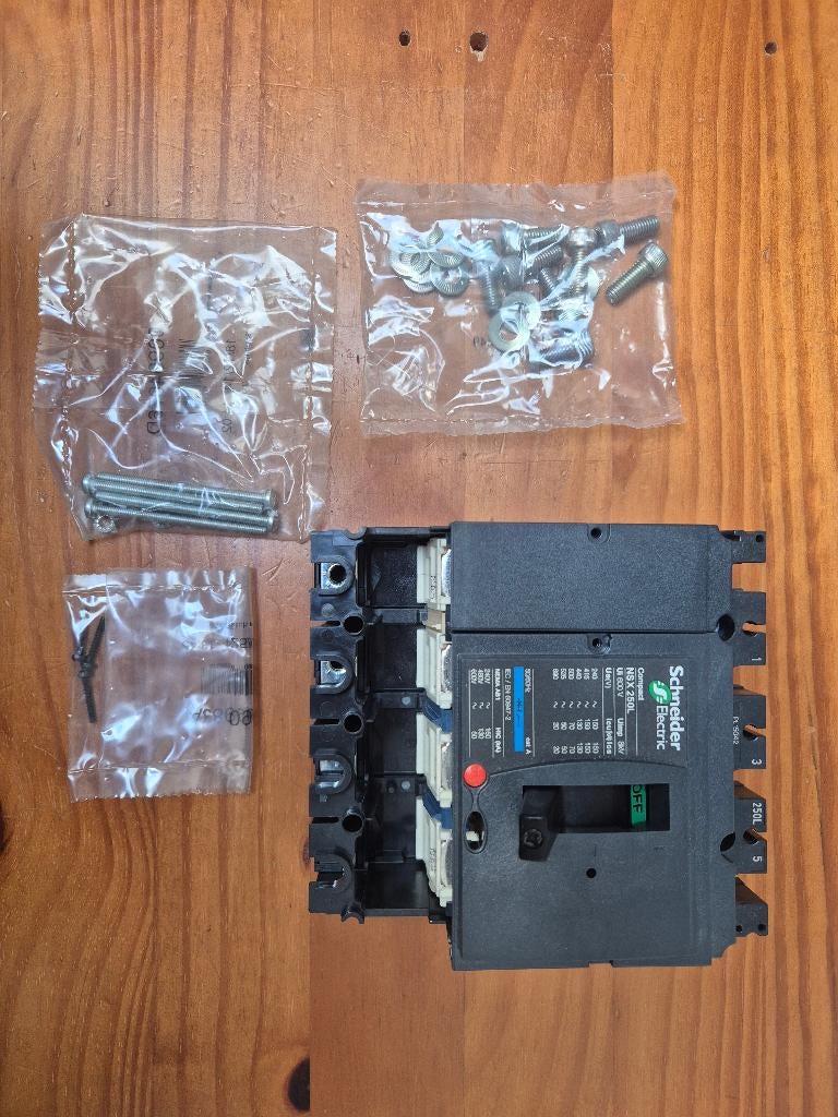 Schneider LV431410 - Compacte NSX250L, Ophalen of Verzenden, Nieuw, Overige typen