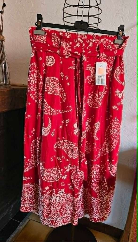 Pantalon fluide léger été pantacourt taille 40 neuf, Kleding | Dames, Broeken en Pantalons, Ophalen of Verzenden, Nieuw, Maat 38/40 (M)
