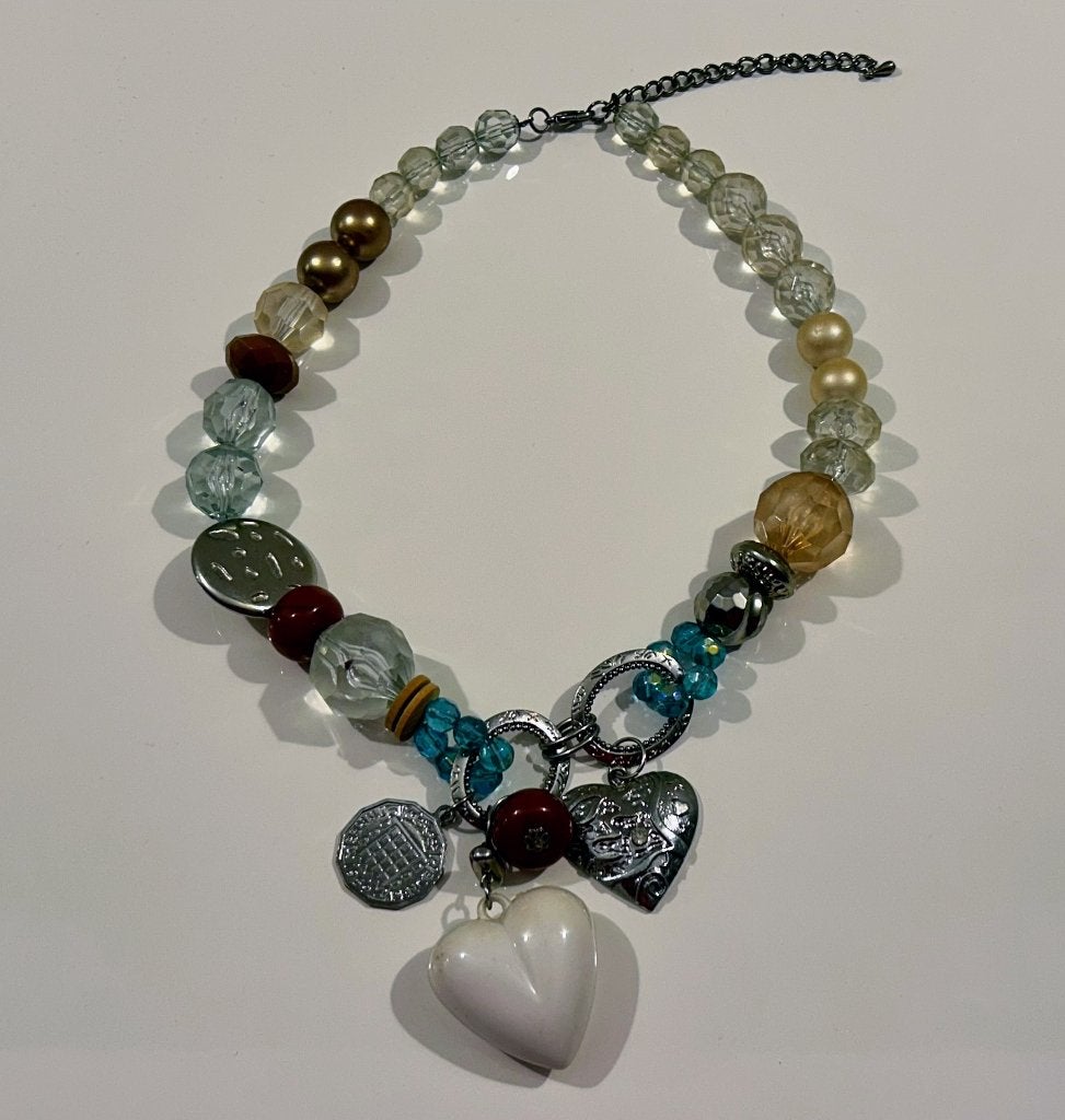 Multicolor halsketting met diverse kralen en hartjes, Ophalen of Verzenden, Nieuw, Met hanger