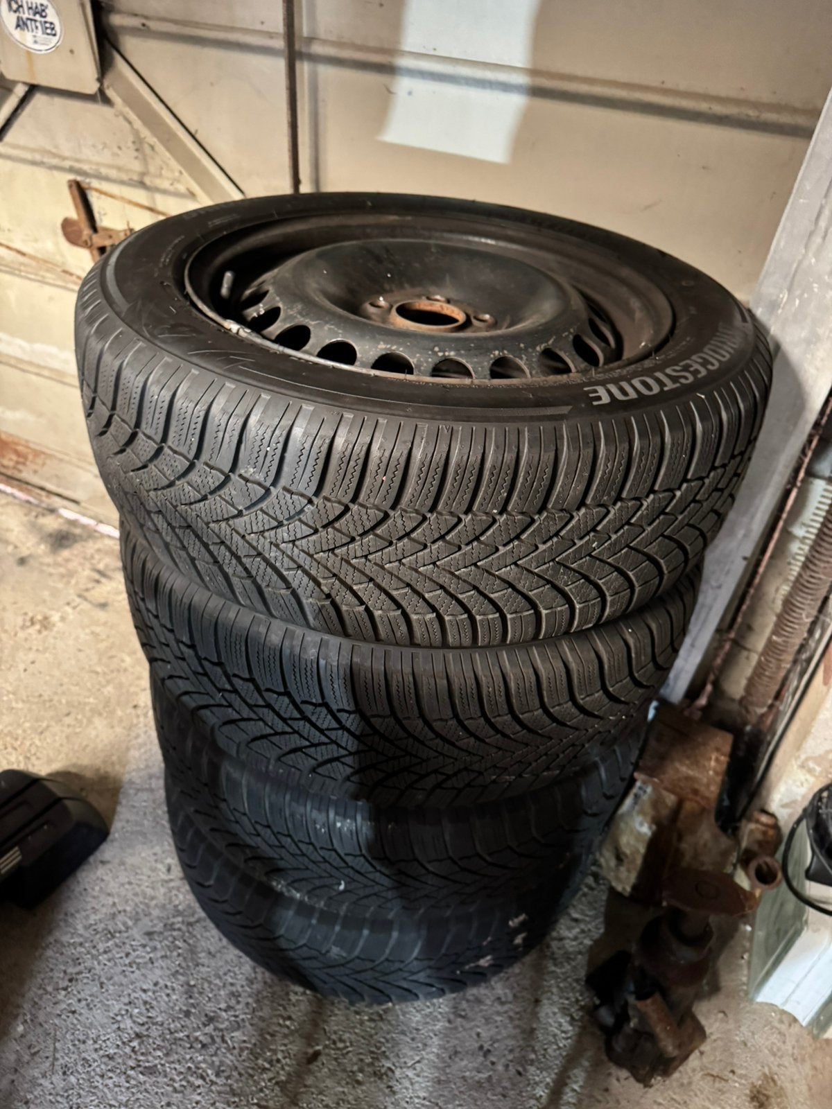 winterbanden met stalen velg 205/55R16 91H bridgestone, Enlèvement, Pneus hiver