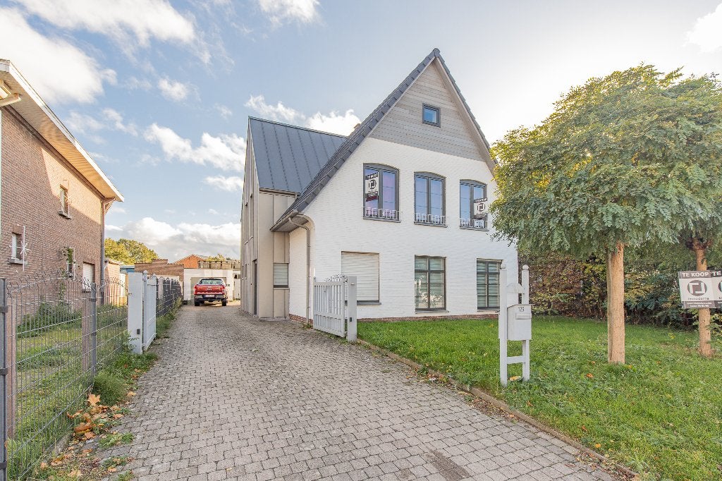 Prachtige woning in Sint Niklaas te koop, Immo, Provincie Oost-Vlaanderen, Vrijstaande woning, Sint niklaas, 4 kamers