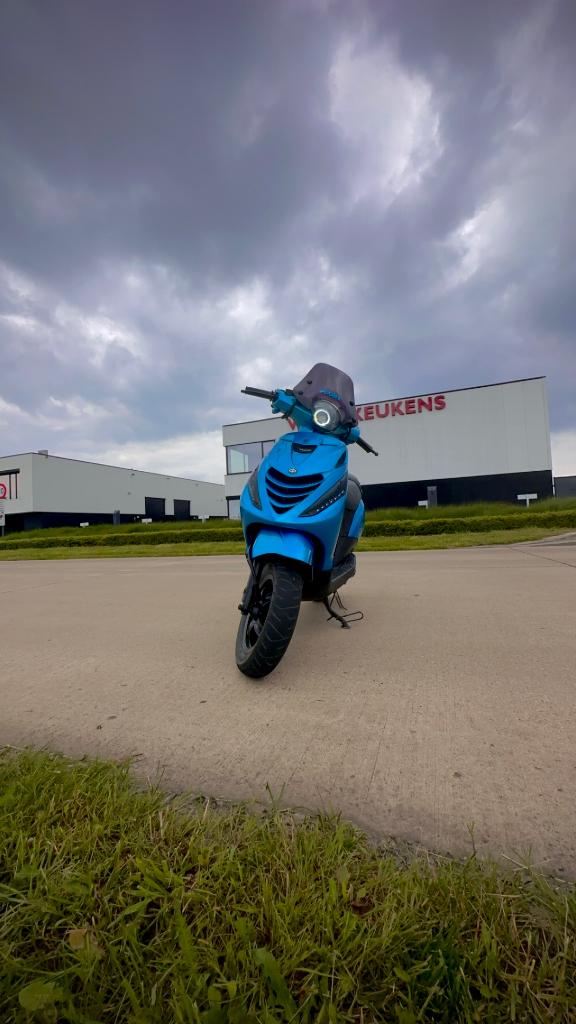 Piaggio zip 70cc, Ophalen, Tweetakt, Klasse A (25 km/u), Zo goed als nieuw