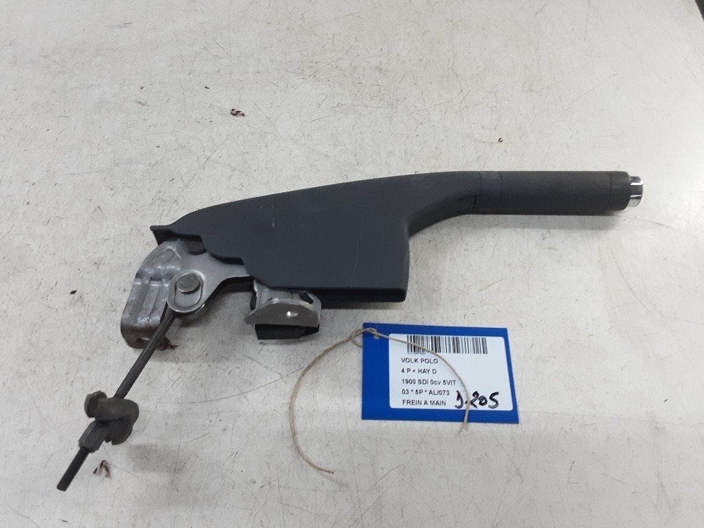 FREIN A MAIN ELECTRIQUE Volkswagen Polo IV (9N1 / 2/3), Volkswagen, Volkswagen AG, Utilisé, Kundenbetreuung@volkswagen.de