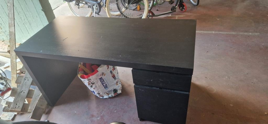 Bureau tafel, Ophalen
