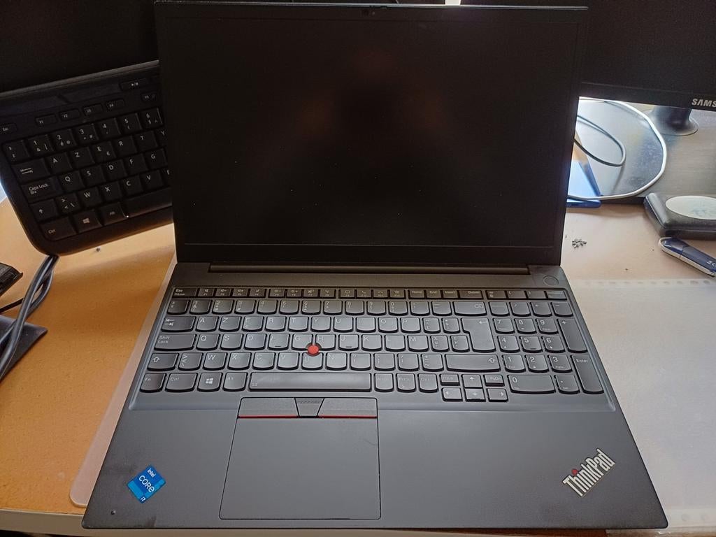 Lenovo ThinkPad E15 Gen 2 Intel® Core™ i7 i7-1165G7 Laptop, Enlèvement, 16 GB, SSD