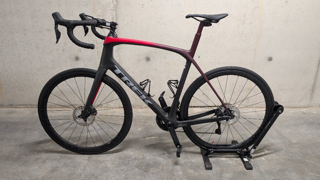 TREK Project One Domane SLR 7 P1 – Gran Premio – maat 60, Vélos & Vélomoteurs, Vélos | Vélos de course, Autres marques, 57 à 61 cm