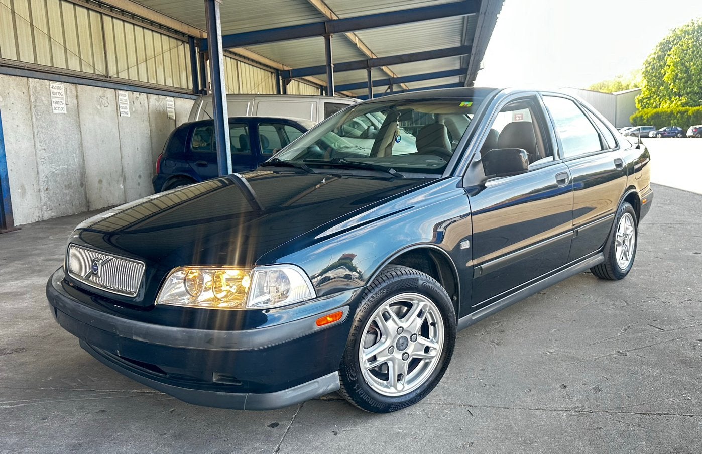 Volvo S40*1.8i essence* 114.000km* A/C*85kw*1999*état super, Autos, Volvo, Cuir, Achat, Entreprise, Boîte manuelle