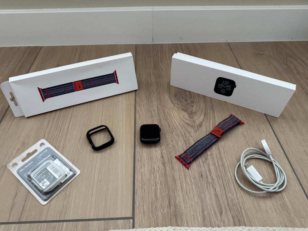 Apple Watch SE 2 44mm Cellular – midnight – Complete set, Handtassen en Accessoires, Smartwatches, Gebruikt, Blauw, IOS, Ophalen of Verzenden