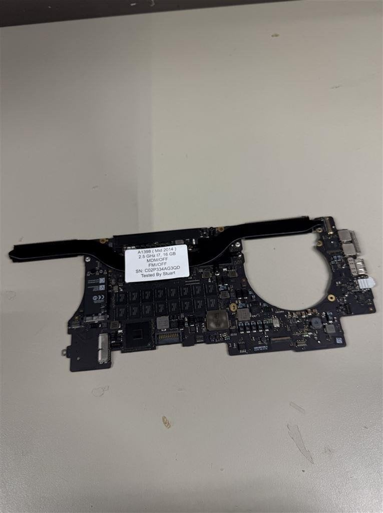 MacBook Pro A1398 15\" 2014 moederbord i7 2.5GHz 16GB NVIDIA, Computers en Software, Moederborden, Ophalen of Verzenden, Zo goed als nieuw
