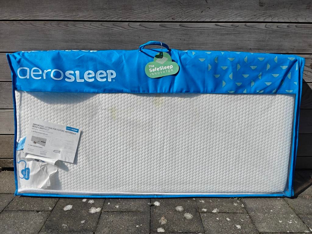 ️ Matelas pour bébé AeroSleep + protecteur - 120x60x8cm, Enlèvement